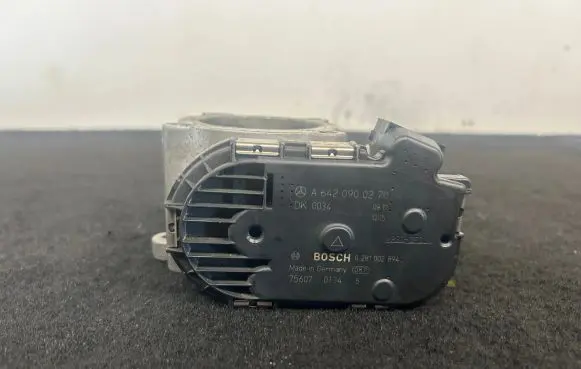 Mercedes-Benz E W212 Throttle valve 0281002894