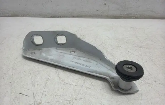 Mercedes-Benz Citan W415 Sliding door upper roller guide/hinge 497754