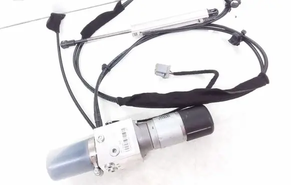 Volvo XC70 Tailgate hydraulic pump motor 31218393