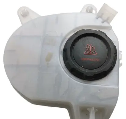 Audi A3 8Y Coolant expansion tank/reservoir 5WA121407F