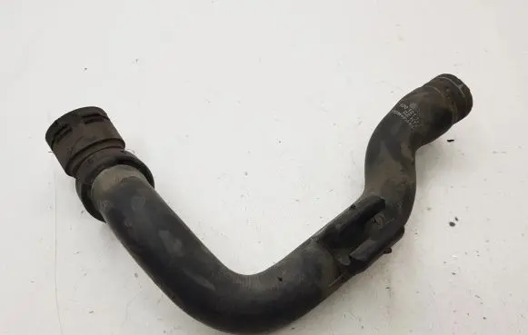 Volkswagen PASSAT B5.5 Engine coolant pipe/hose 8D0121101AD
