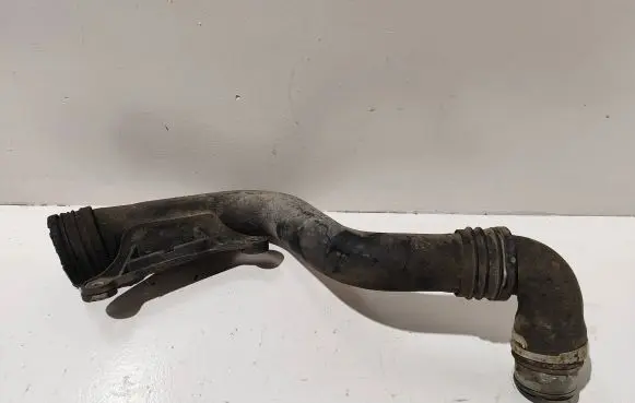 Volkswagen PASSAT B6 Intercooler hose/pipe 1K0145762P