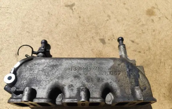 Audi A6 S6 C5 4B Intake manifold 05129713