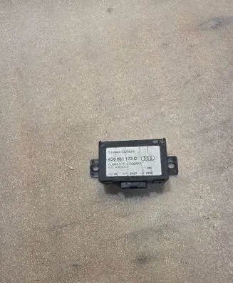 Audi A8 S8 D2 4D Alarm control unit/module 4D0951173C