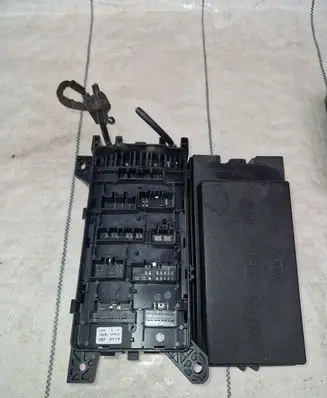 KIA Sorento Fuse module