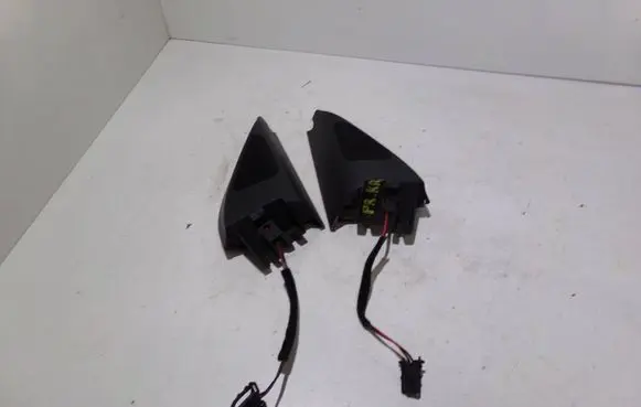 Side speaker trim/cover
