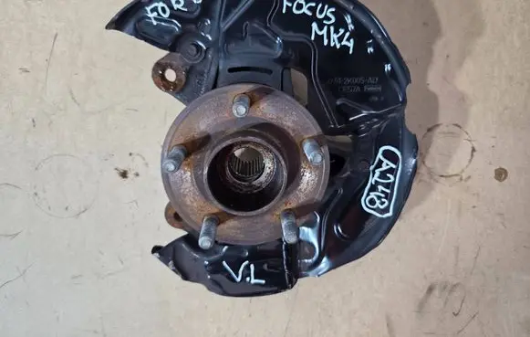 Ford Focus Front wheel hub spindle knuckle JX6C3K171