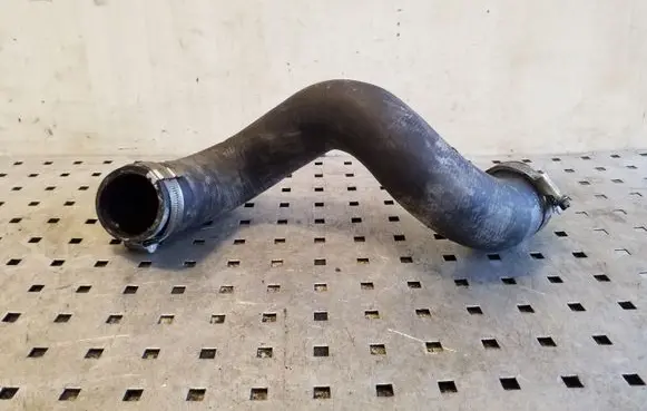 Land Rover Discovery 3 - LR3 Intercooler hose/pipe PNH500223