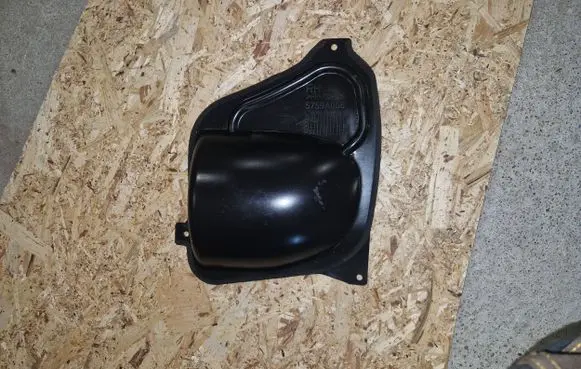 Mitsubishi Outlander Other rear door trim element 5759A006