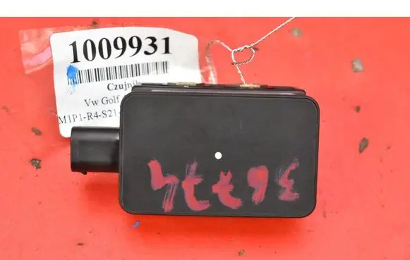 Volkswagen Golf IV Sensor 1J0907657A
