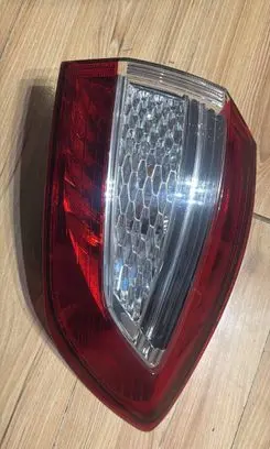 Ford Mondeo MK IV Rear/tail lights BS7113404B