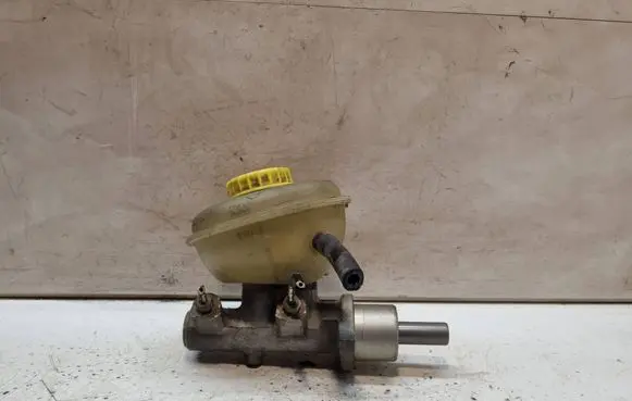 Audi 80 90 S2 B4 Master brake cylinder 8A0611301A