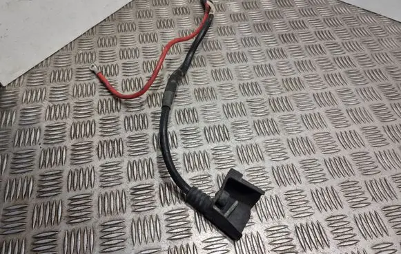 Volkswagen Caddy Positive cable (battery)