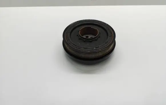 BMW 5 E60 E61 Crankshaft pulley