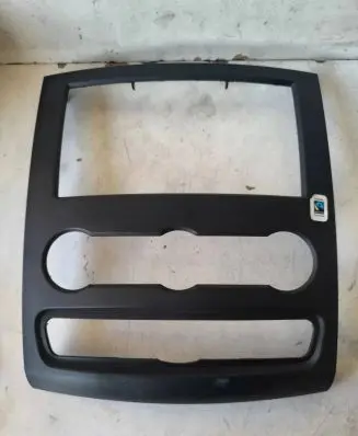 Mercedes-Benz Sprinter W906 Radio/GPS head unit trim A9066800017