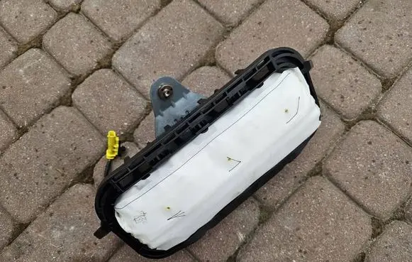 Opel Insignia B Passenger airbag 84384322