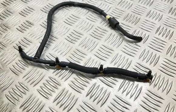 Fuel return line/hose