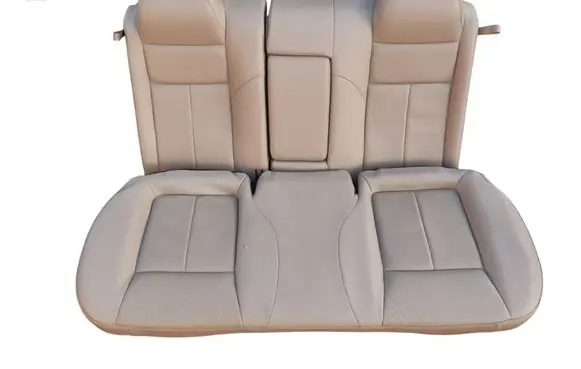 Chrysler 300 - 300C Second row seats 6860480 1CB601D1AF