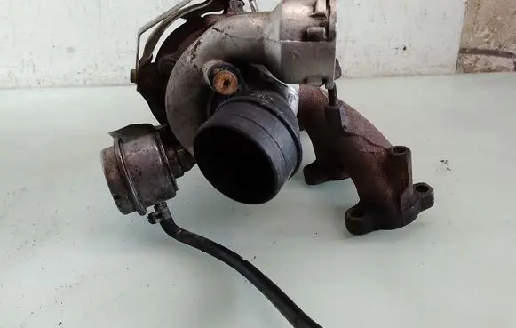 Volkswagen Touran I Turbo BV39072 28584