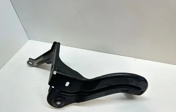 Audi A6 S6 C6 4F Intercooler pipe mounting bracket 4f0145813f