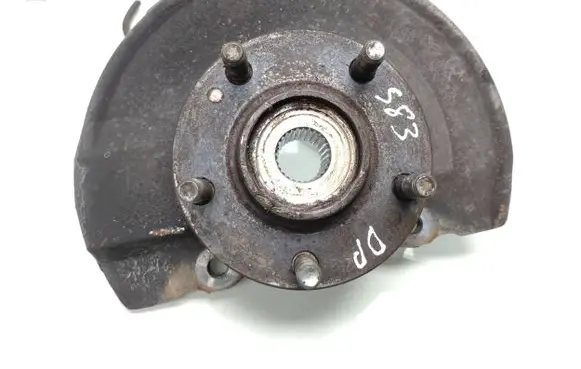Mitsubishi Outlander Front wheel hub spindle knuckle