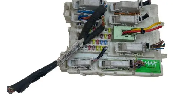 Ford Focus C-MAX Fuse module AV6N14A073DB 519416G05