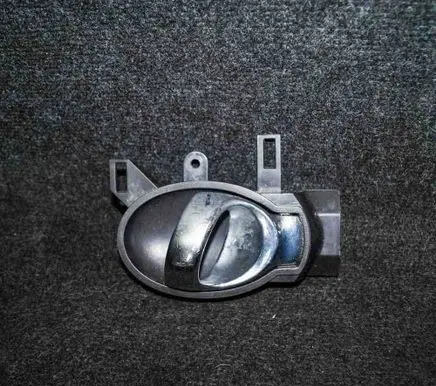 Nissan Juke I F15 Rear door interior handle