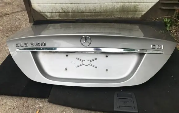 Mercedes-Benz CLS C219 Tailgate/trunk/boot lid