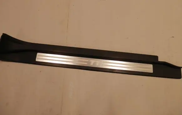 Audi TT Mk1 Front sill trim cover 8N8853492