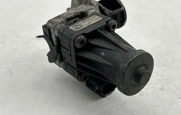 Opel Astra H EGR valve 50276422 132110805512