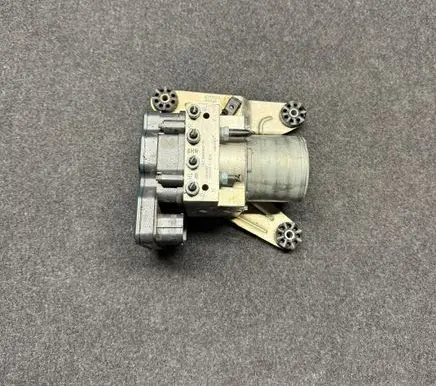 BMW 5 F10 F11 ABS Pump 6856841 6860164 6860166