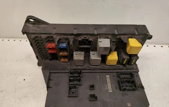 Mercedes-Benz Sprinter W906 SAM control unit A9069006701