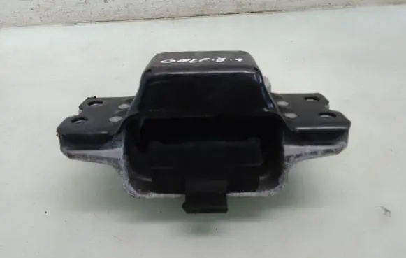 Volkswagen Golf Plus Engine mount bracket 1K0199555