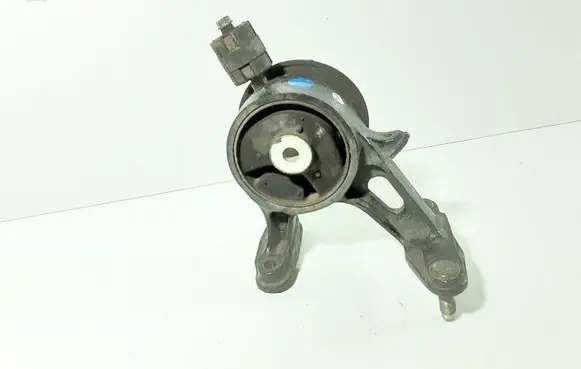 Toyota Avensis T270 Engine mount bracket AV91687