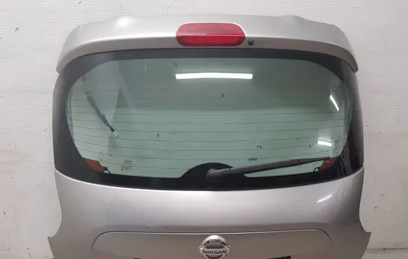 Nissan Juke I F15 Tailgate/trunk/boot lid