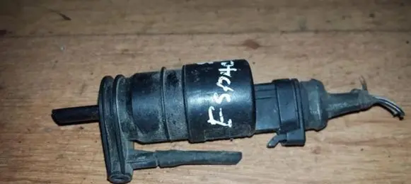 Renault Espace III Windscreen/windshield washer pump 7700802336