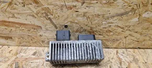 Nissan Juke I F15 Glow plug pre-heat relay 8200558438A RCS812