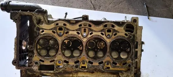 BMW 3 E46 Engine head 75054229