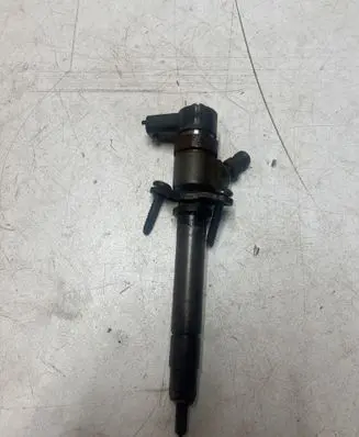 Volvo V70 Fuel injector