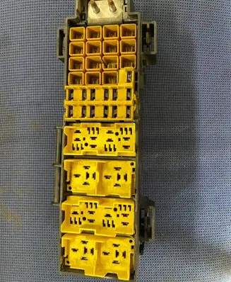 Jeep Cherokee Fuse module 56009970AJ A0GS3092M0031
