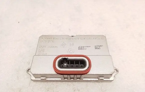 Mercedes-Benz E W211 Headlight ballast module Xenon 5DV00829000