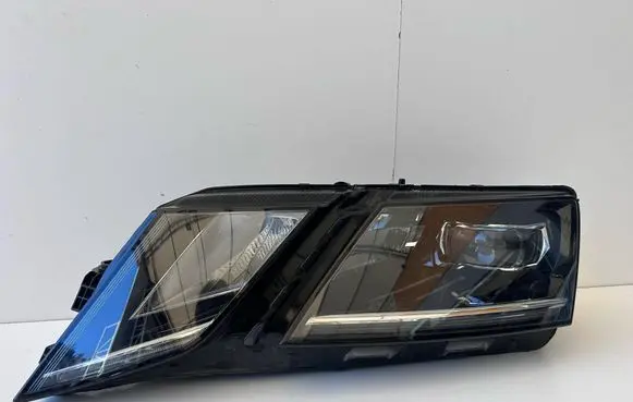 Skoda Octavia Mk3 (5E) Headlight/headlamp 5E1941015D