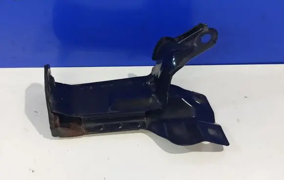 Radiator support slam panel bracket