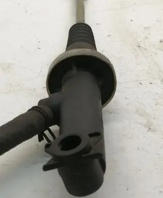 Clutch slave cylinder