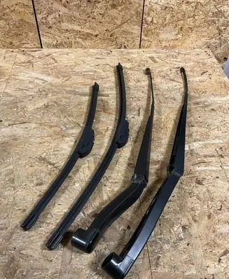 Subaru Legacy Windshield/front glass wiper blade A7844LA