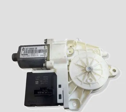 Renault Megane III Rear door window regulator motor 827300003R 916829100 966363101