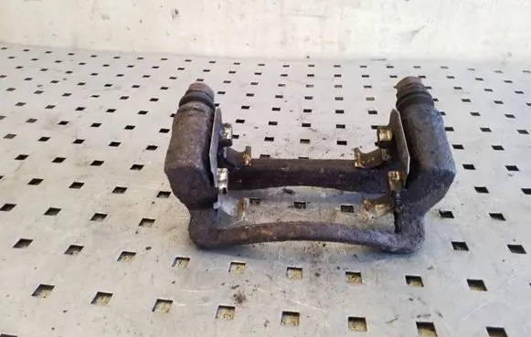 Chevrolet Captiva Brake caliper pad carrier rear 