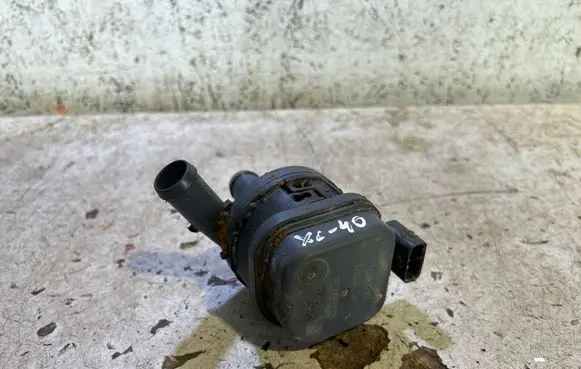 Volvo XC40 Electric auxiliary coolant/water pump 31493259 8888569680