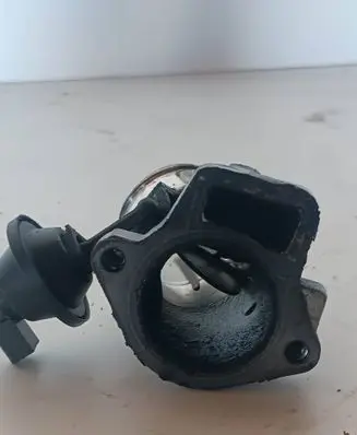 Volkswagen PASSAT B5.5 Engine shut-off valve 
