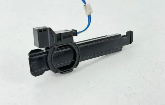BMW i4 Glovebox shock absorber 6831913